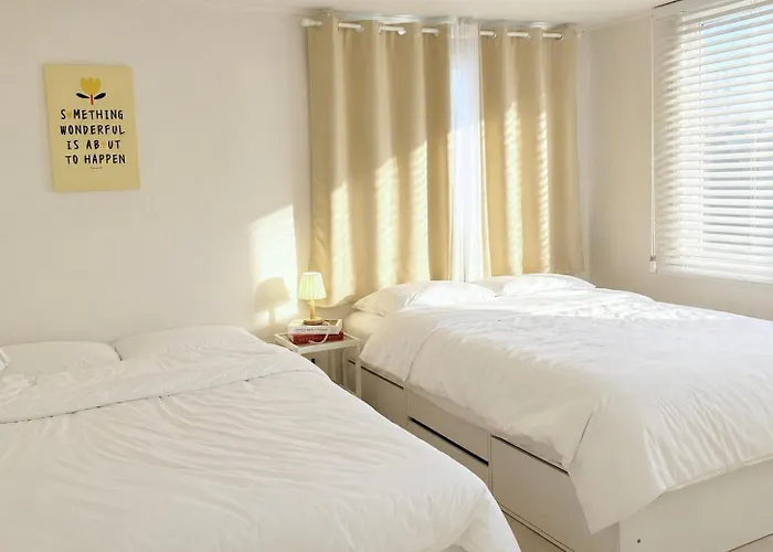招待所 Near Jamsil Kspo, Lotte World Walking Distance 3*